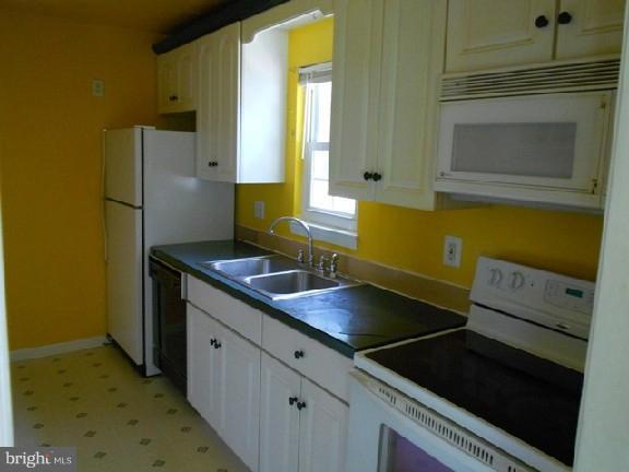 109 Rawlings Road Gaithersburg, MD 20877 - Photo 1 of 10 Kitchen