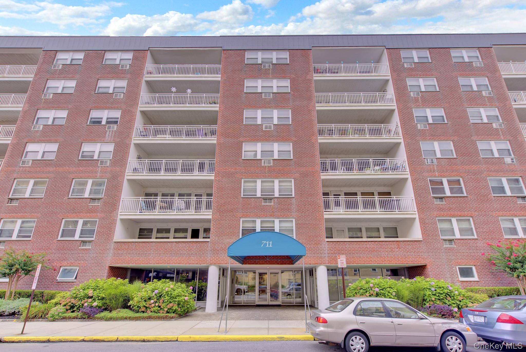 711 Shore Road, Unit 1N Long Beach, NY 11561 - Photo 1 of 23 Gallery Image 1