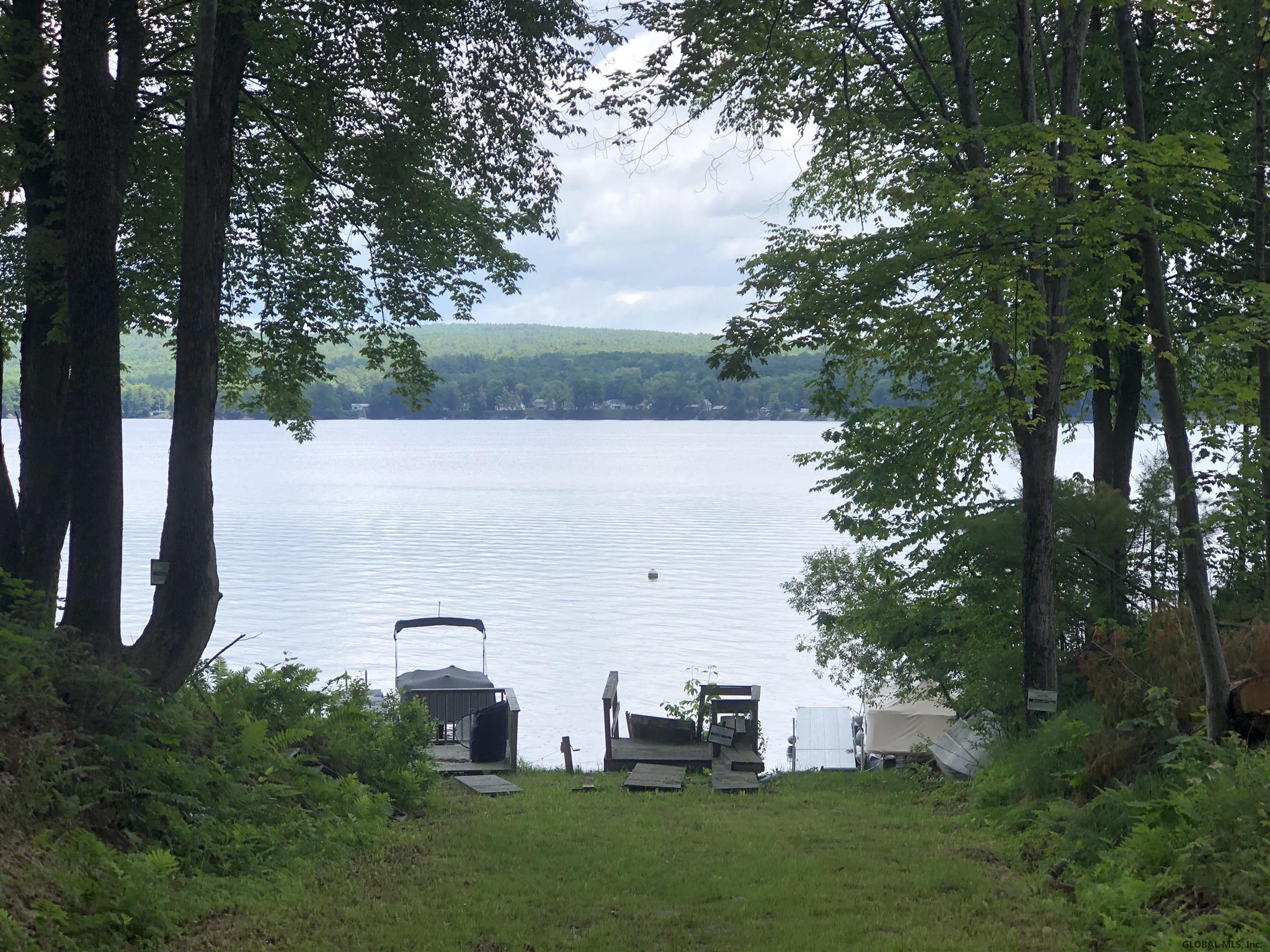 124 Hampton Point Road Mayfield, NY 12117 - Photo 1 of 43 Gallery Image 1