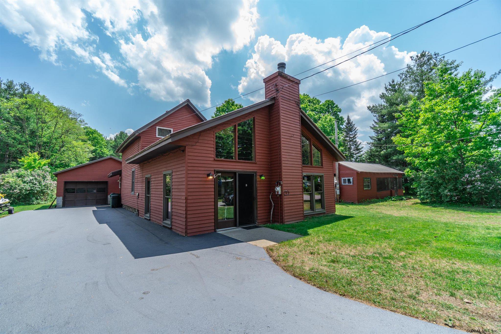 124 Hampton Point Road Mayfield, NY 12117 - Photo 2 of 43 Gallery Image 2