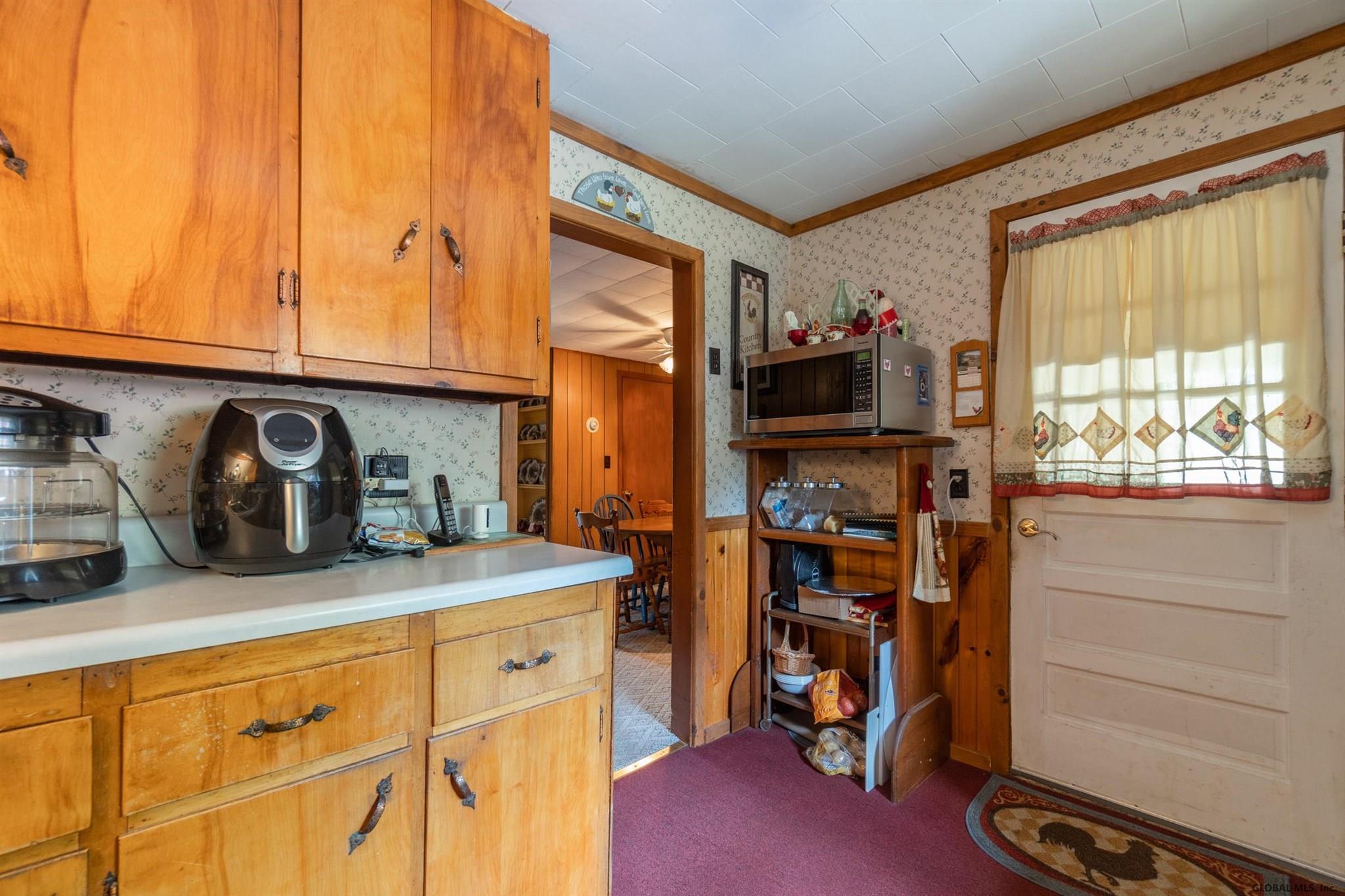 124 Hampton Point Road Mayfield, NY 12117 - Photo 18 of 43 Gallery Image 18