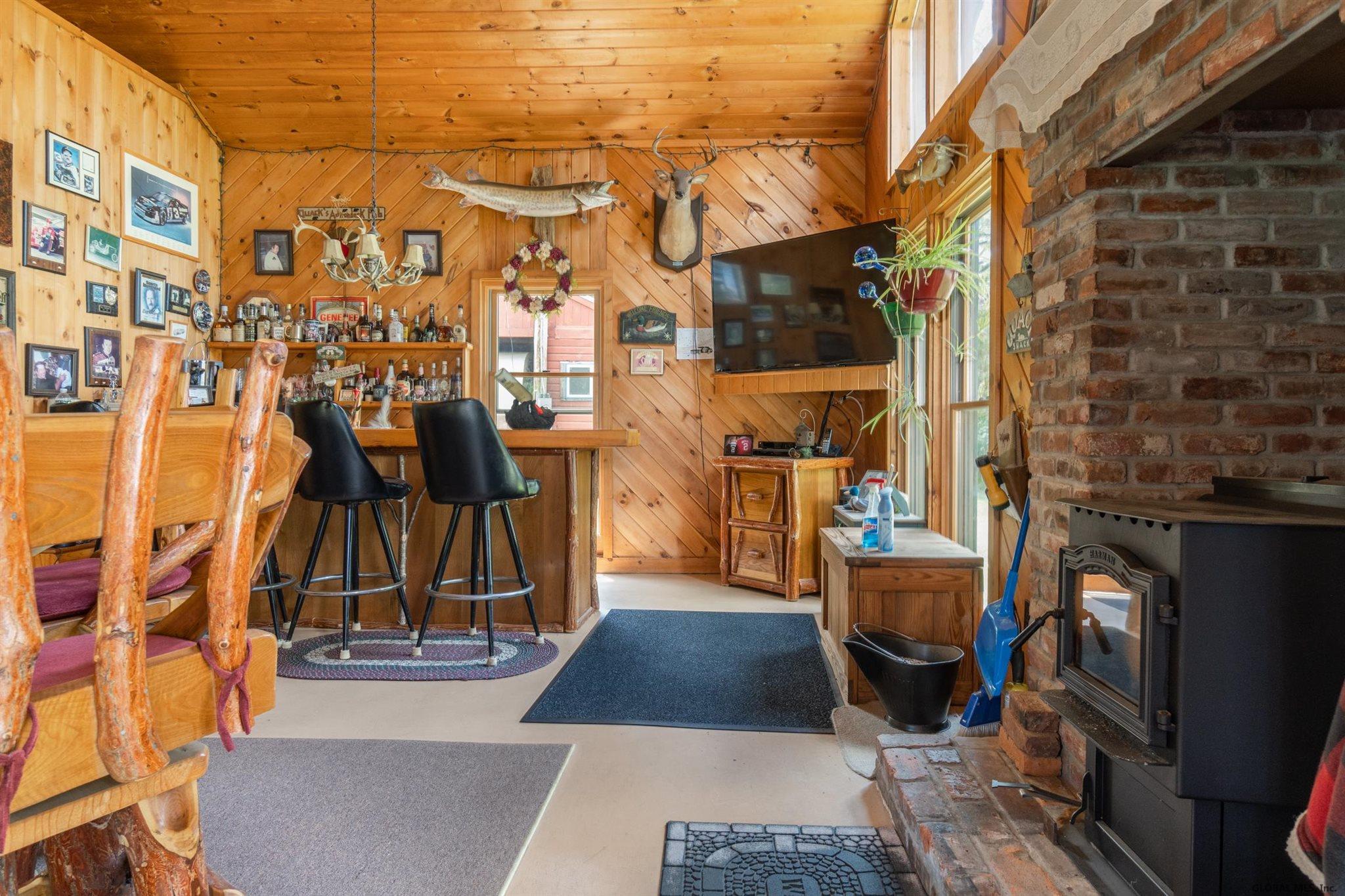 124 Hampton Point Road Mayfield, NY 12117 - Photo 27 of 43 Gallery Image 27
