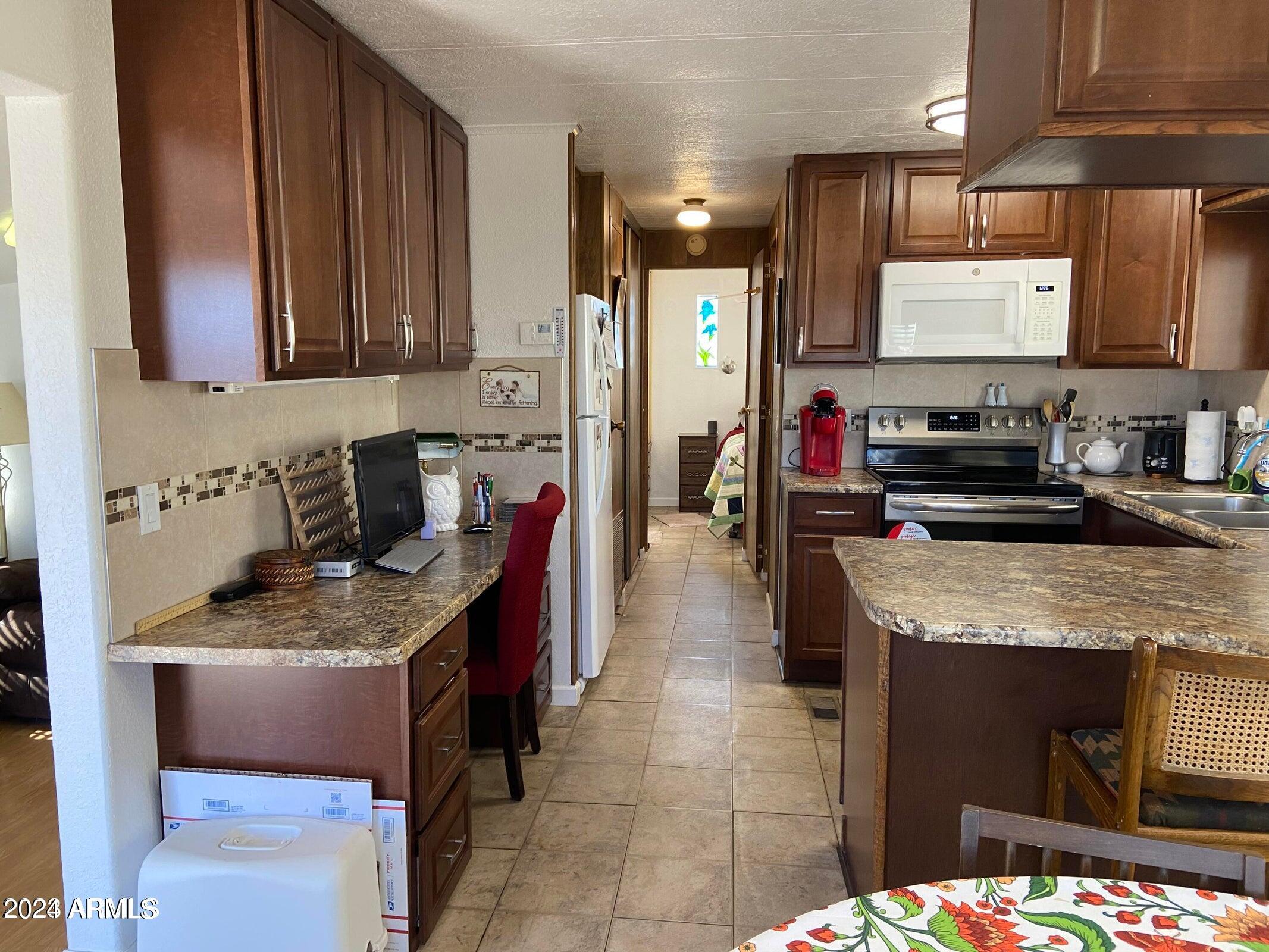 1169 Kiowa Circle Apache Junction, AZ 85119 - Photo 5 of 29 IMG_9176