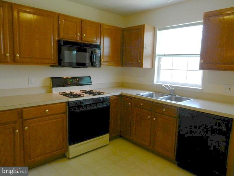692 Kyle Road York, PA 17404 - Photo 11 of 33 Gallery Image 11