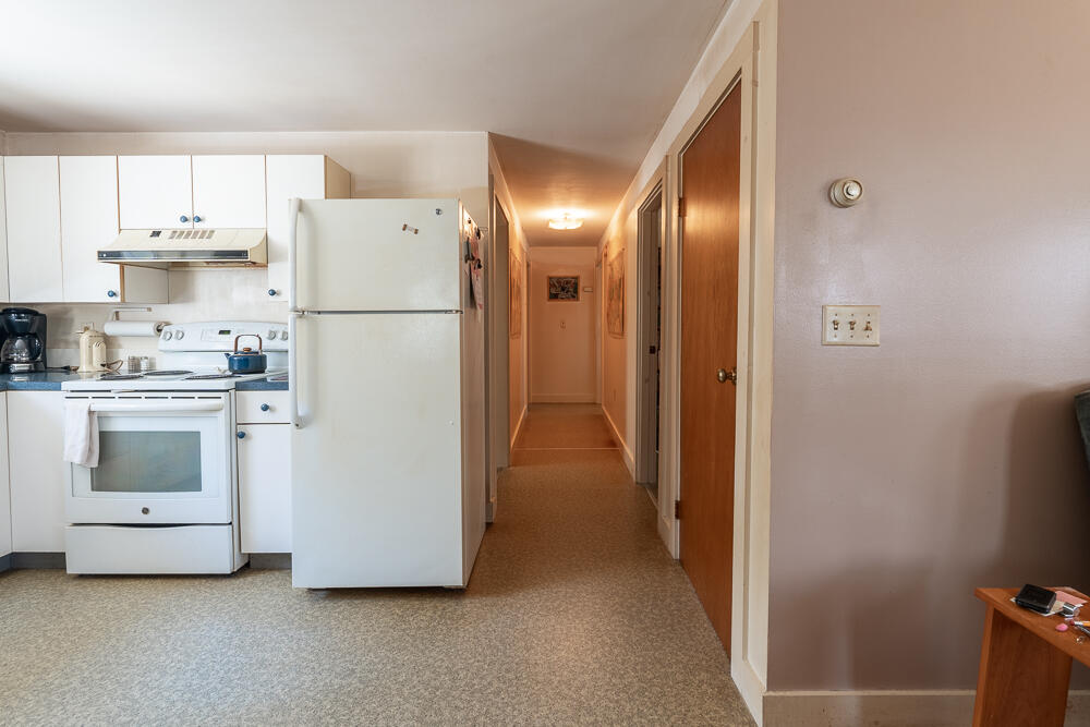 872 Garfield Road Auburn, ME 04210 - Photo 14 of 29 Hallway