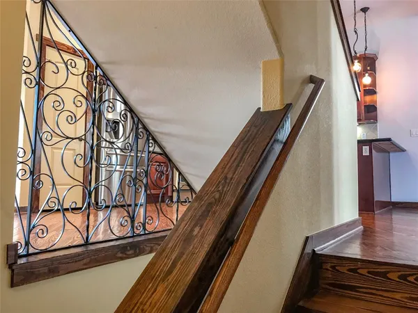 $2,695 | 1432 West 21st Street, Unit F, Houston, TX 77008