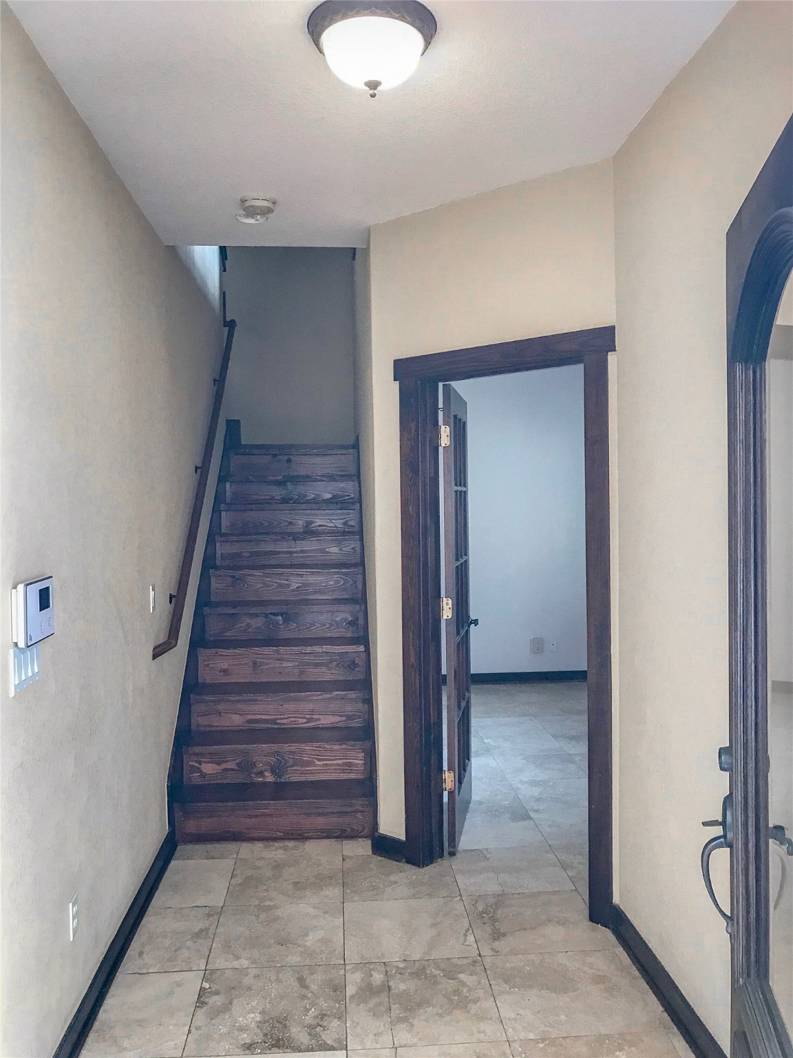 1432 West 21st Street, Unit F Houston, TX 77008 - Photo 21 of 27 a view of entryway
