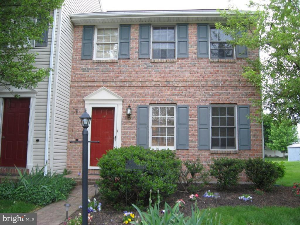 69 Brookfield Road Lititz, PA 17543 - Photo 2 of 20