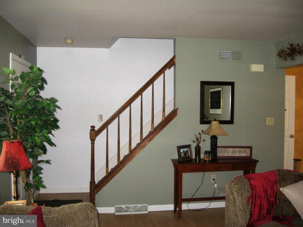 69 Brookfield Road Lititz, PA 17543 - Photo 4 of 20