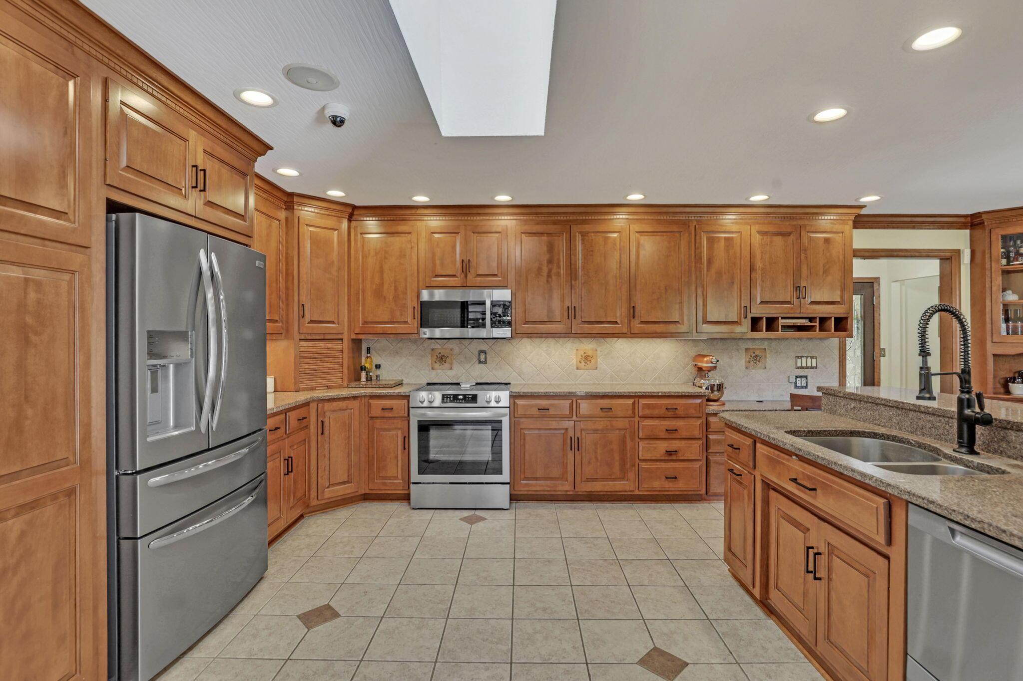 10485 Shipley Road Johnstown, OH 43031 - Photo 25 of 127 .