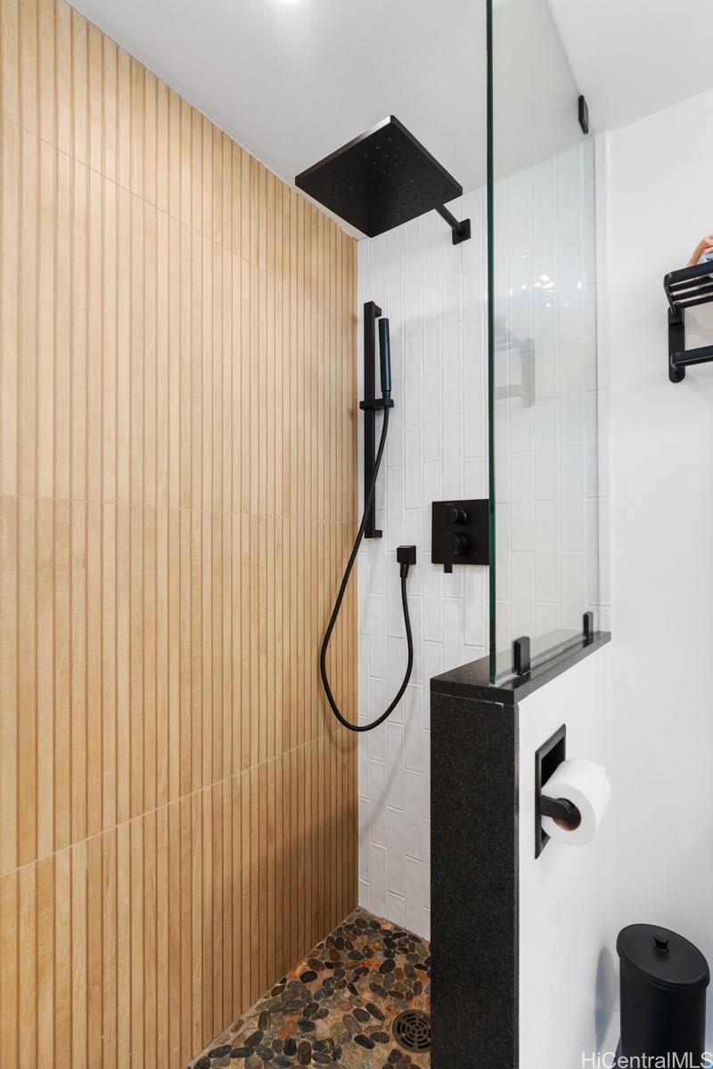 2888 Ala Ilima Street, Unit 611 Honolulu, HI 96818 - Photo 16 of 22 a bathroom with a shower