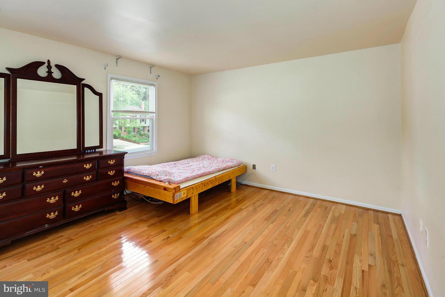 8107 Viola Street Springfield, VA 22152 - Photo 17 of 30 Bedroom (Master)