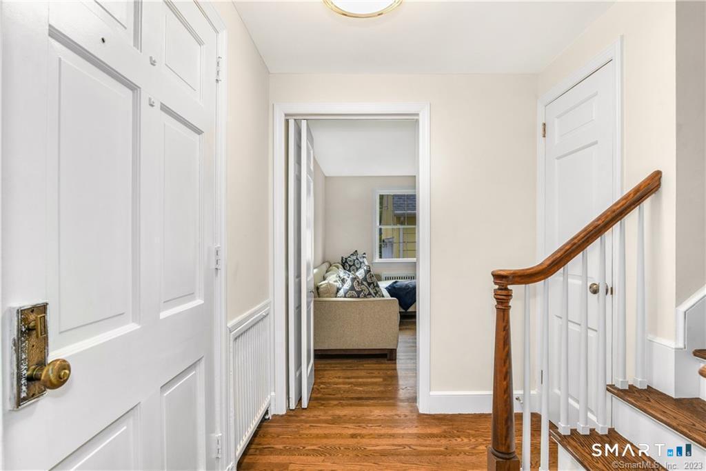 792 Smith Ridge Road New Canaan, CT 06840 - Photo 10 of 40 Entry