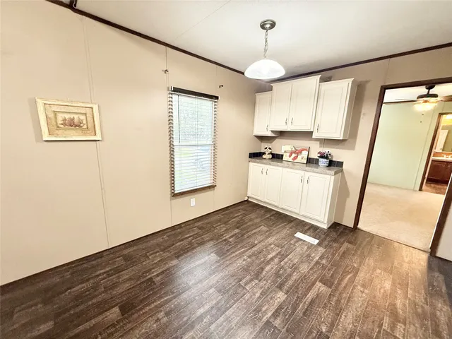 $1,499 | 210 Lake Drive, Oyster Creek, TX 77541