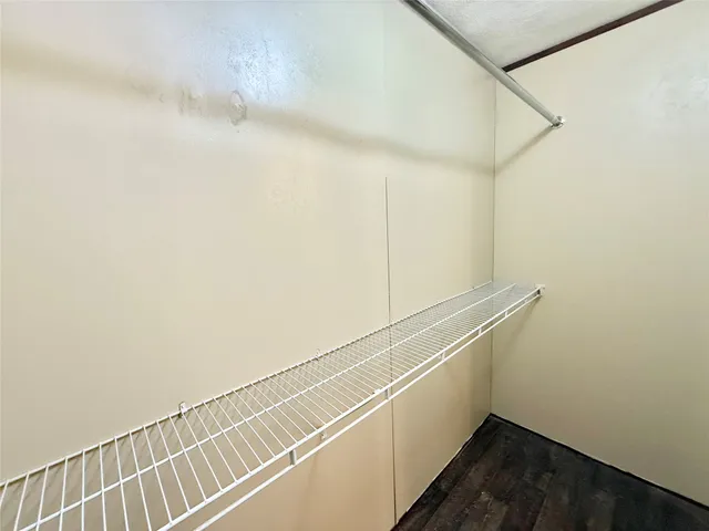 $1,499 | 210 Lake Drive, Oyster Creek, TX 77541