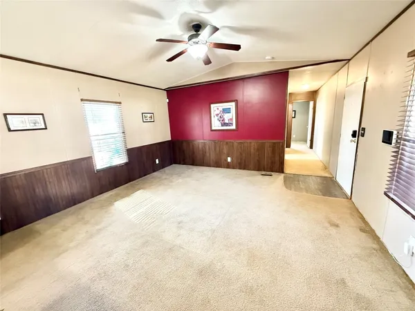 $1,399 | 210 Lake Drive, Oyster Creek, TX 77541