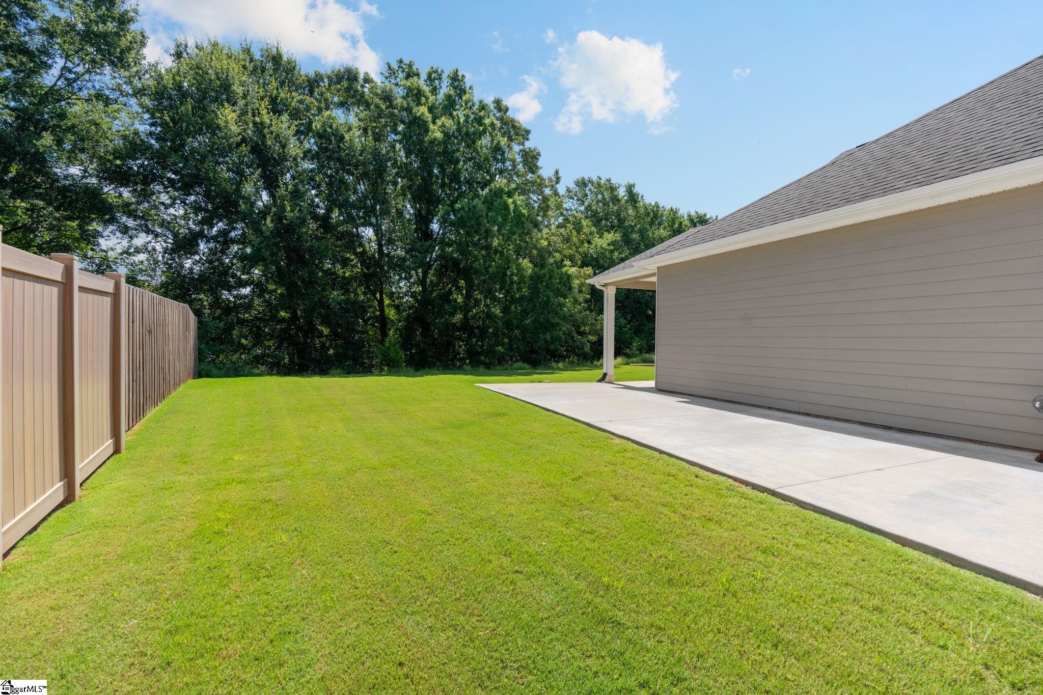 425 Castleford Place Simpsonville, SC 29681 - Photo 33 of 47