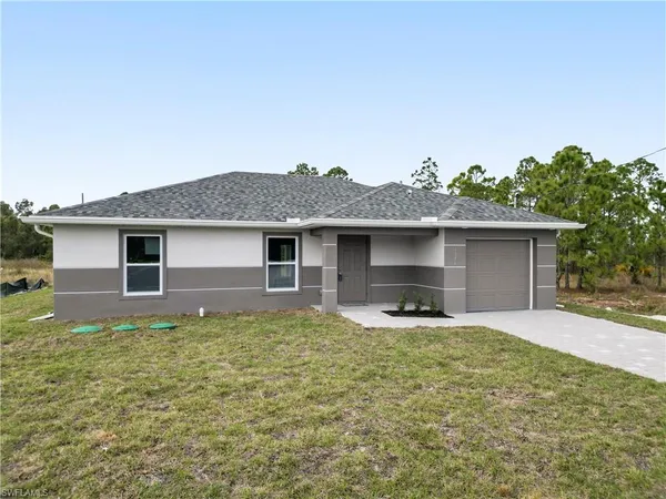 $2,300 | 1076 Gunby Avenue South, Lehigh Acres, FL 33974