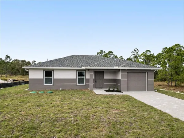 $2,300 | 1076 Gunby Avenue South, Lehigh Acres, FL 33974