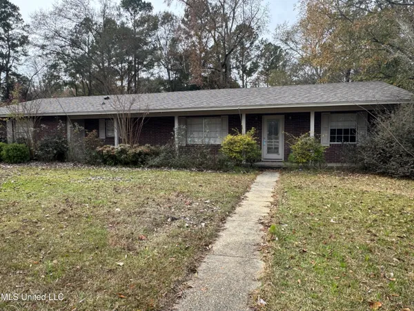 $189,900 | 510 Kennedy Drive Northwest, Magee, MS 39111
