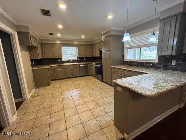 $189,900 | 510 Kennedy Drive Northwest, Magee, MS 39111
