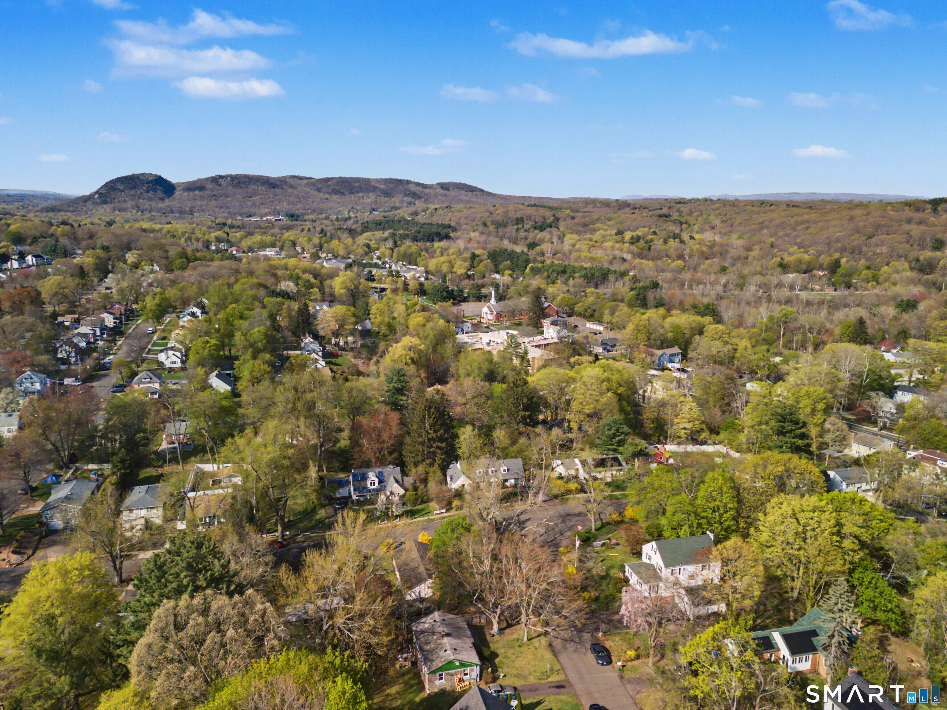 60 Briarcliff Road Hamden, CT 06518 - Photo 34 of 37