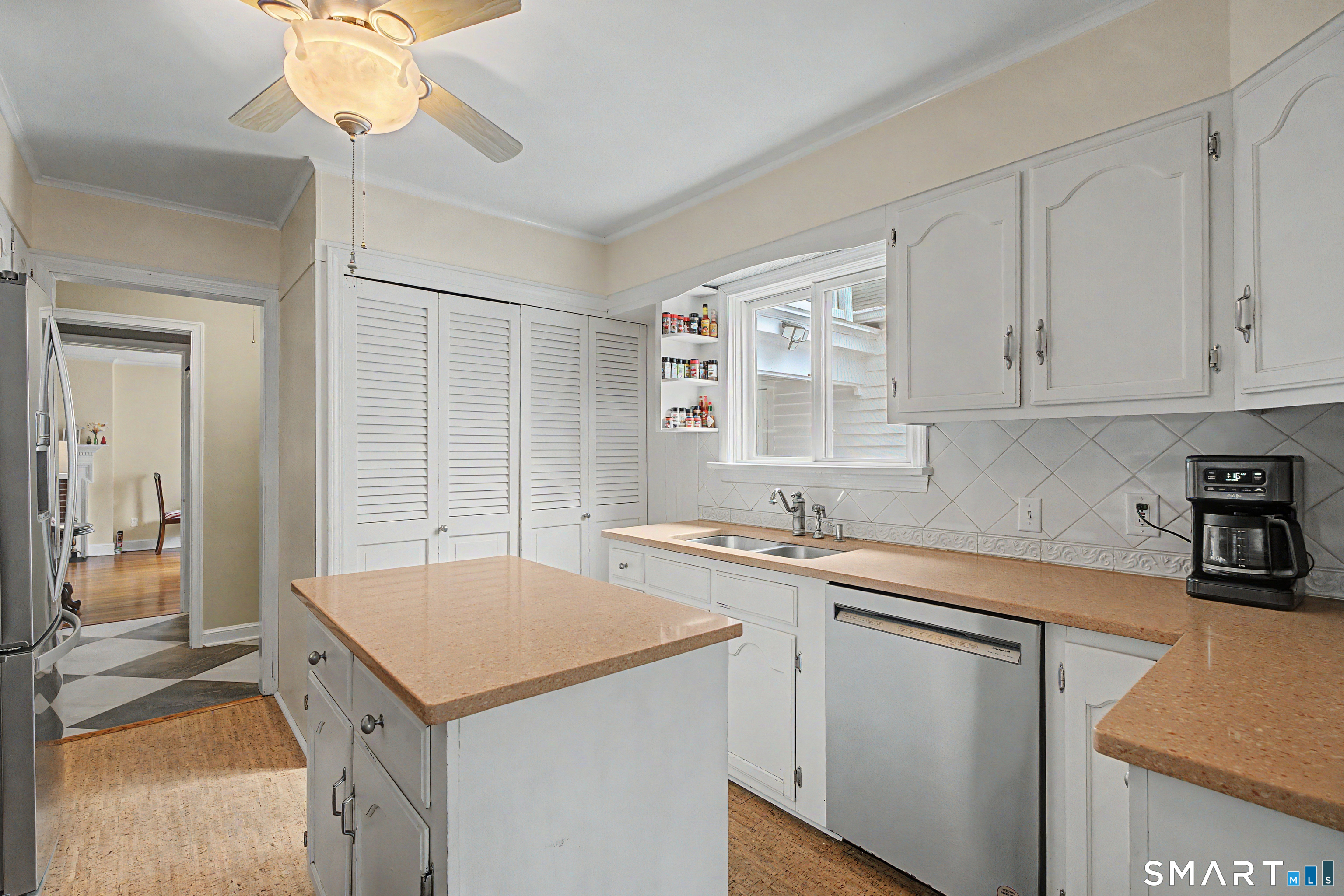 60 Briarcliff Road Hamden, CT 06518 - Photo 9 of 37