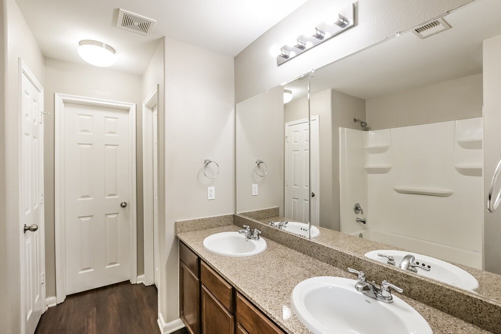 2622 Mesquite Ridge Drive Houston, TX 77073 - Photo 12 of 18