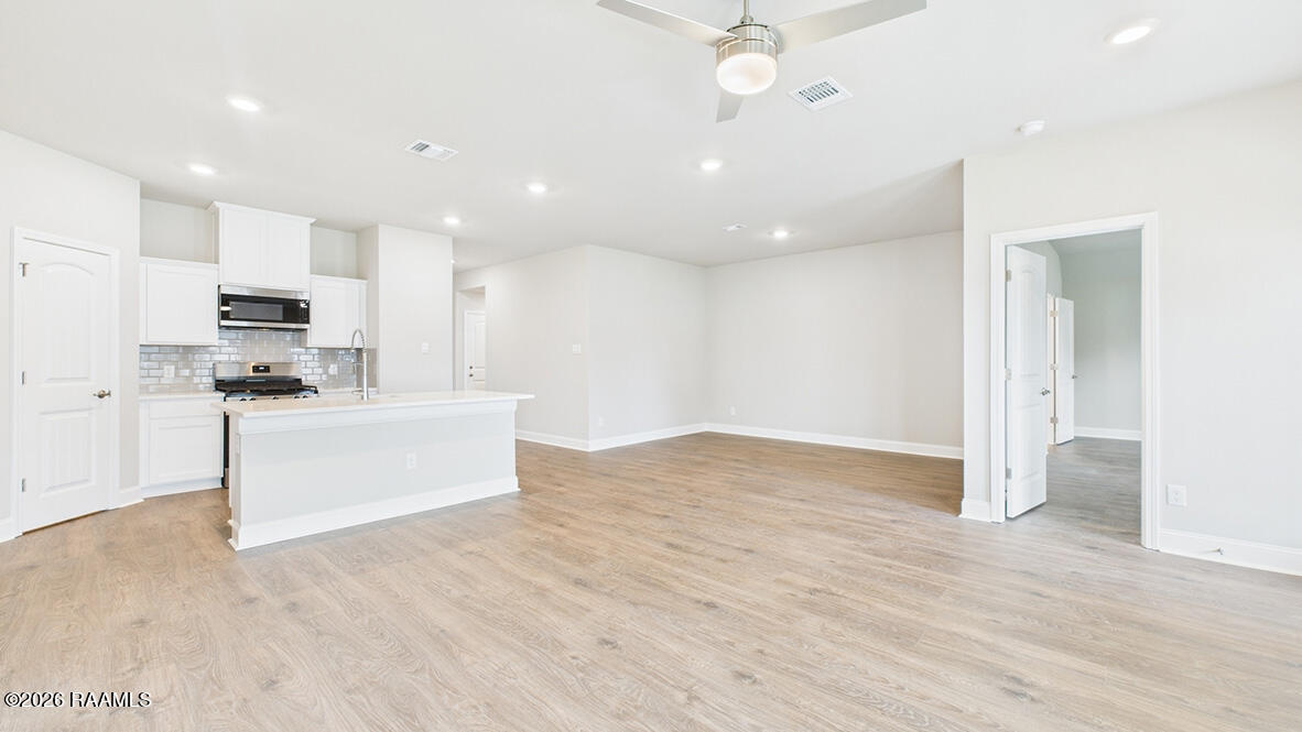 113 Eden Rdg Road Duson, LA 70529 - Photo 3 of 31 113 Eden Ridge Street, Duson, LA