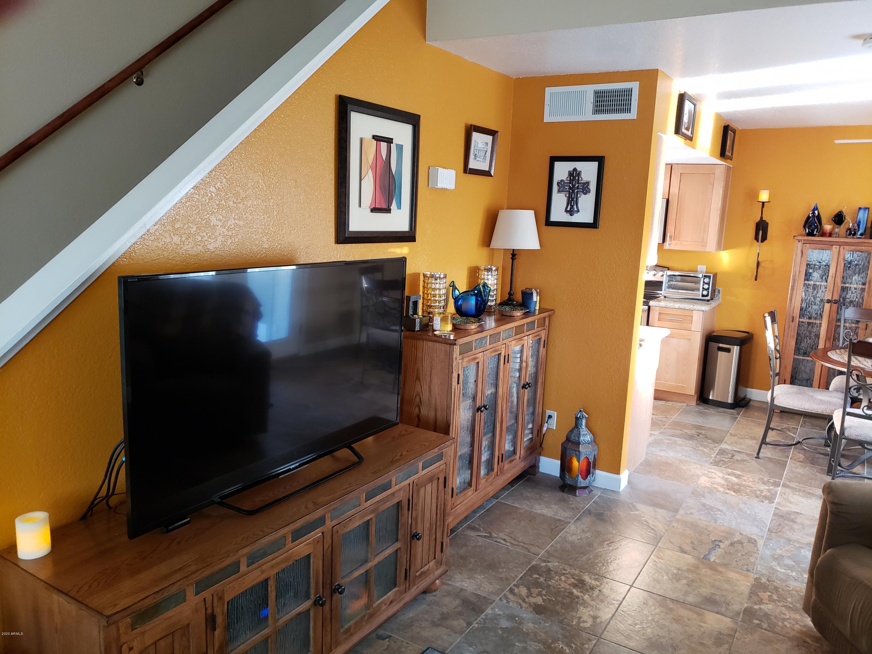 222 West Brown Road, Unit 111 Mesa, AZ 85201 - Photo 7 of 27 20200714_185246