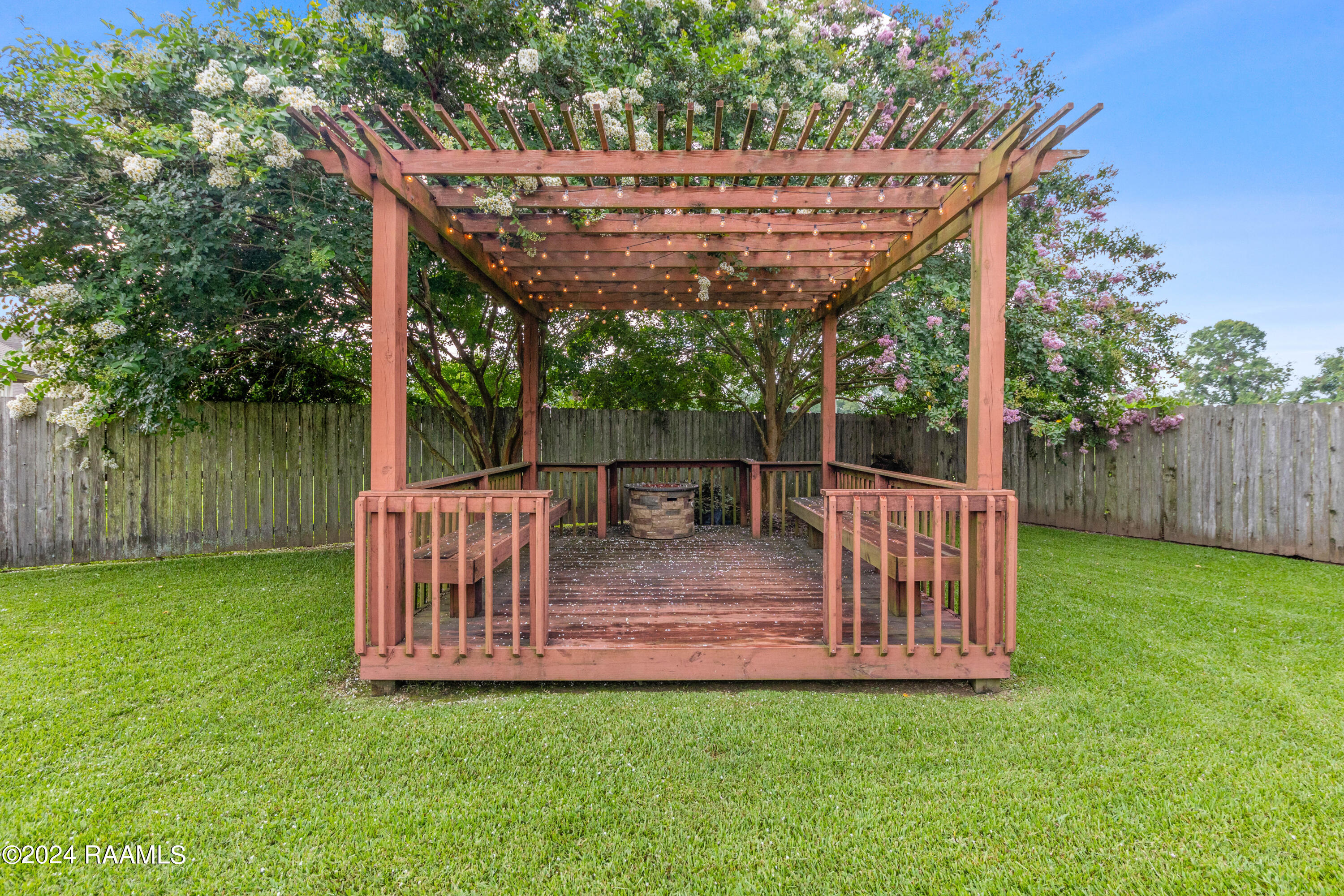111 Timberland Ridge Boulevard Lafayette, LA 70507 - Photo 44 of 45 Pergola