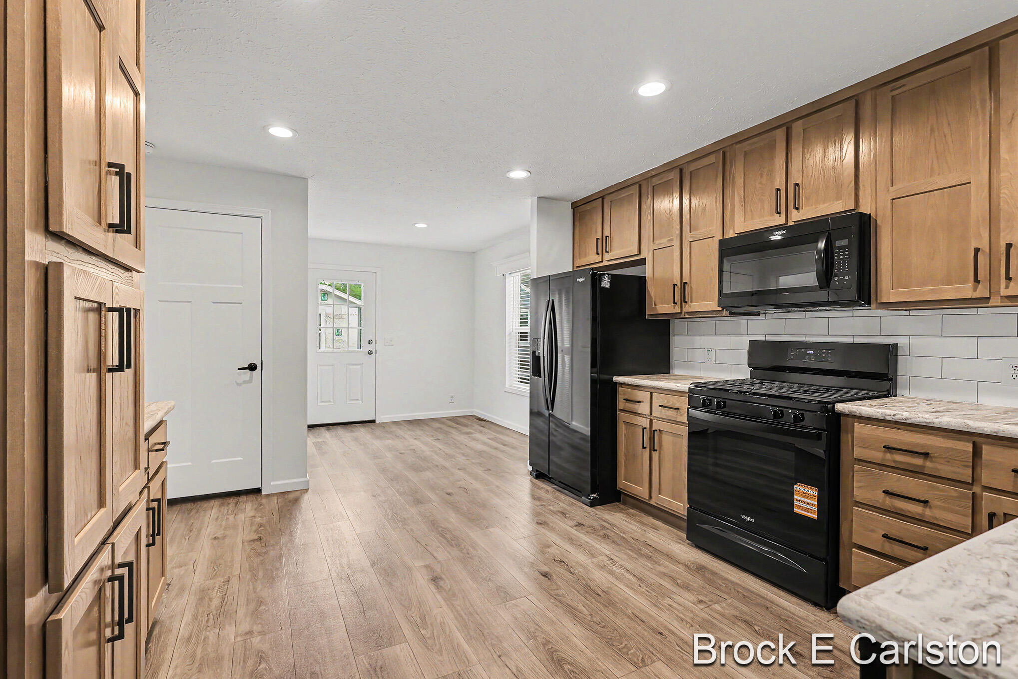 1283 East Ellis Road, Unit 28 Muskegon, MI 49441 - Photo 7 of 16 QJ1A9161