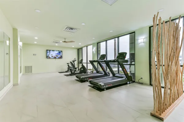 $322,000 | 7310 Seawall Boulevard, Unit 907, Galveston, TX 77551