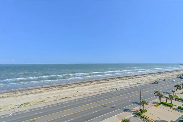 $322,000 | 7310 Seawall Boulevard, Unit 907, Galveston, TX 77551