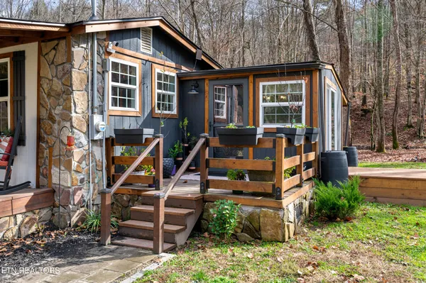 $279,000 | 1214 Little Elk Creek Road, Pioneer, TN 37847
