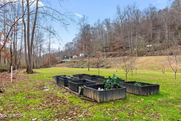 $279,000 | 1214 Little Elk Creek Road, Pioneer, TN 37847