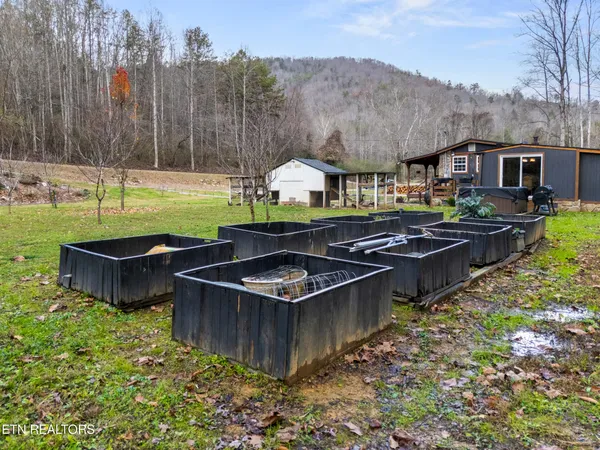 $279,000 | 1214 Little Elk Creek Road, Pioneer, TN 37847