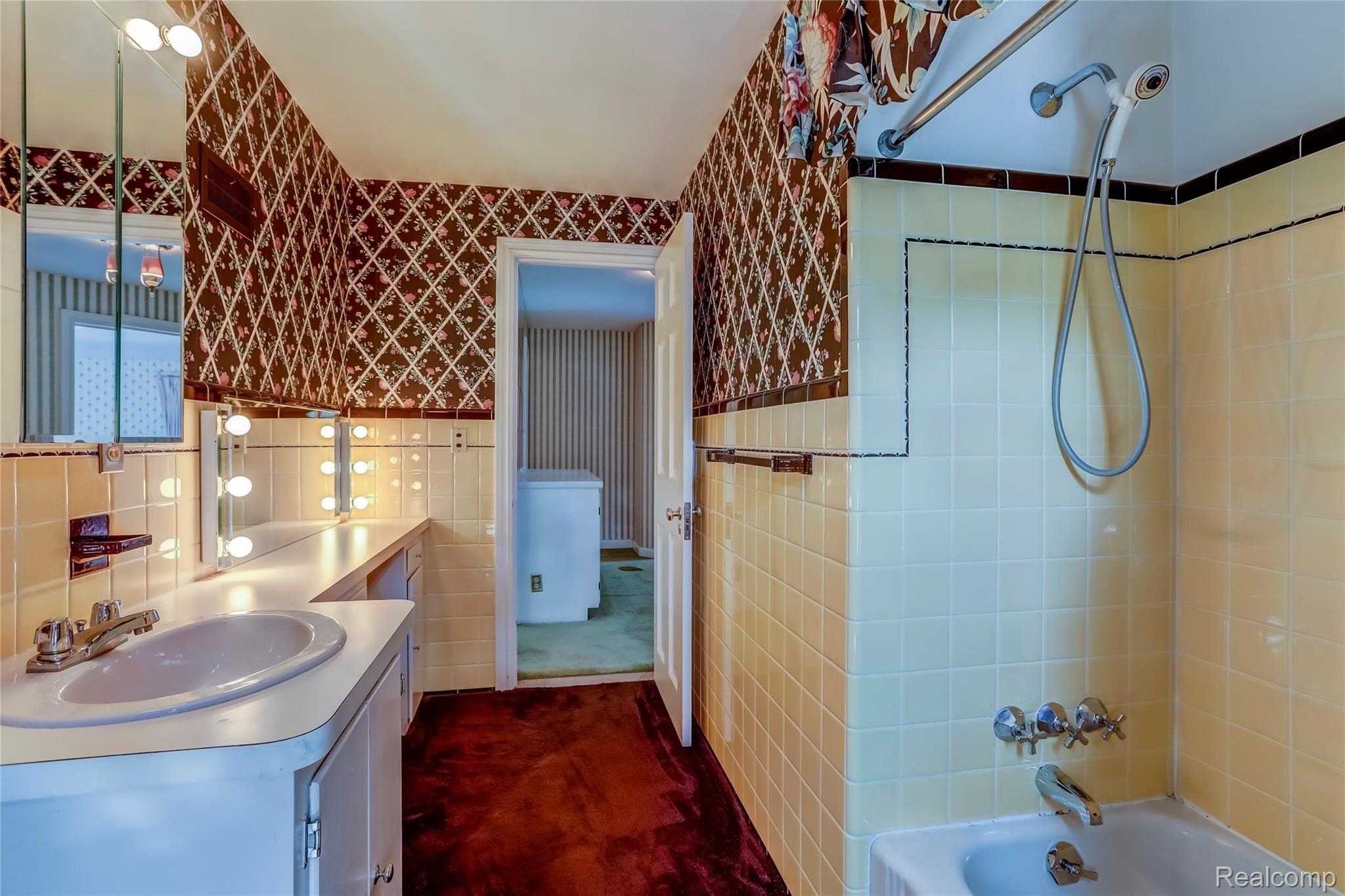 1041 Yorkshire Road Grosse Pointe, MI 48230 - Photo 28 of 35 1041 Yorkshire Road, Grosse Pointe Park, MI-28.jpg-FULL