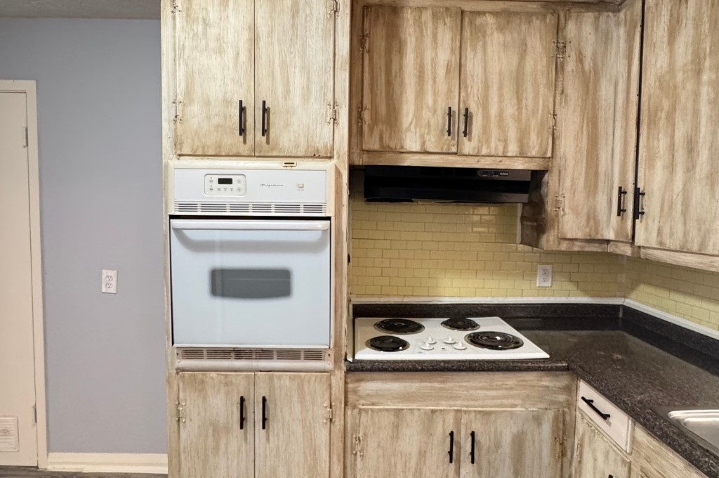 3270 Christopher Street Beaumont, TX 77708 - Photo 10 of 17