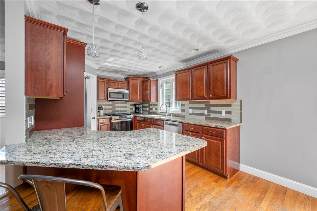 3560 Diamond Hill Road Cumberland, RI 02864 - Photo 5 of 33 Gallery Image 5