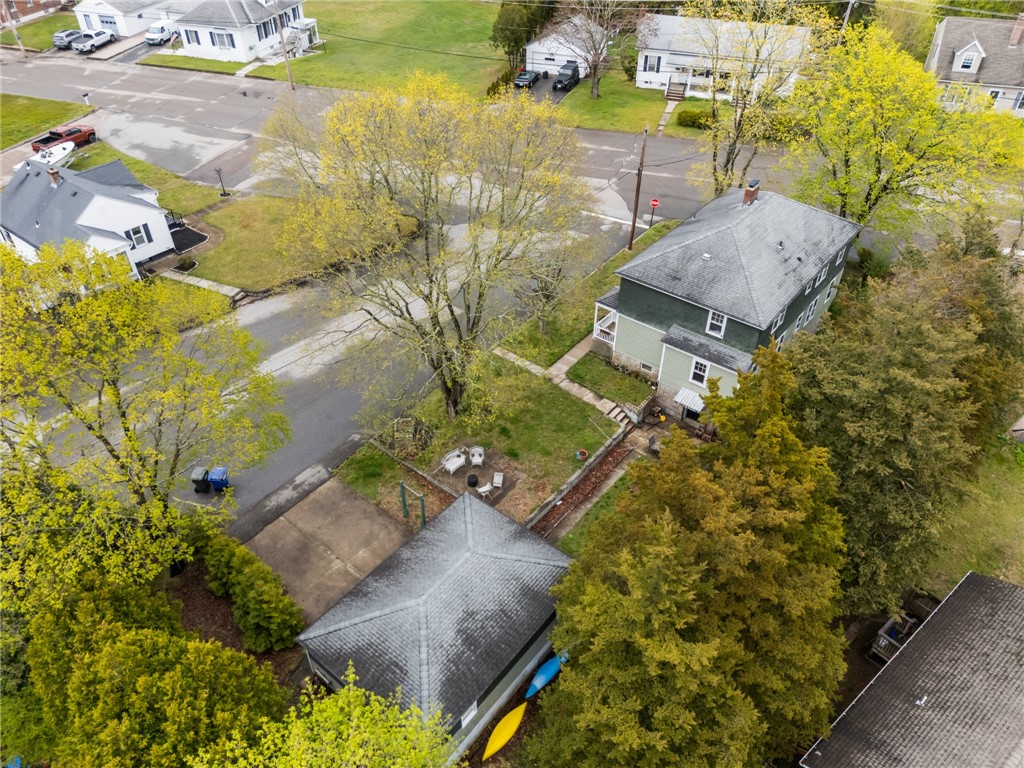 8 Perkins Avenue Westerly, RI 02891 - Photo 12 of 47