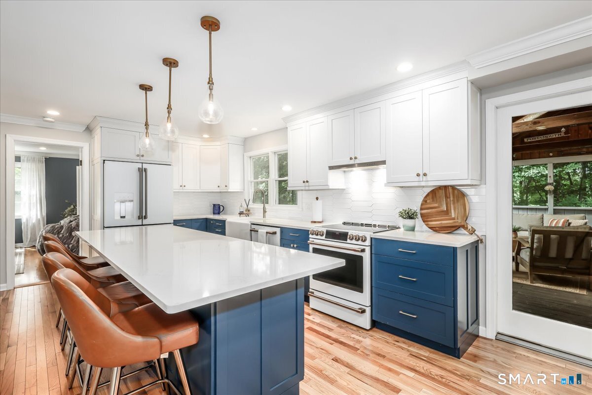 139 Seth Low Mountain Road Ridgefield, CT 06877 - Photo 4 of 40