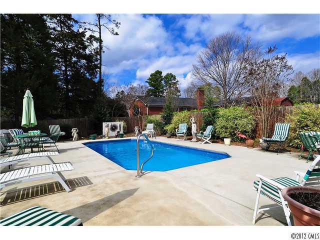 7033 Thermal Road Charlotte, NC 28211 - Photo 12 of 16 Gallery Image 12