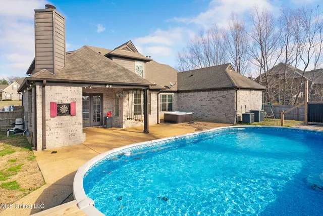 $525,000 | 4809 Bakersfield Drive, Nesbit, MS 38651