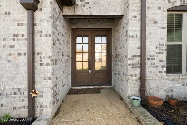 $518,900 | 4809 Bakersfield Drive, Nesbit, MS 38651