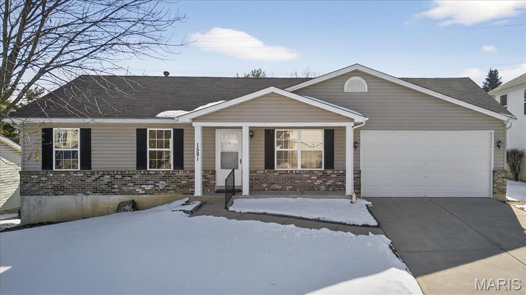 1581 Tea Party Lane O'Fallon, MO 63366 - Photo 2 of 51