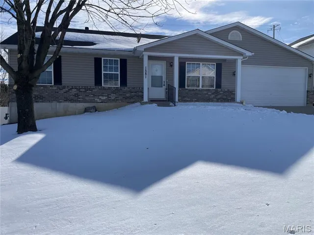 $325,000 | 1581 Tea Party Lane, O'Fallon, MO 63366