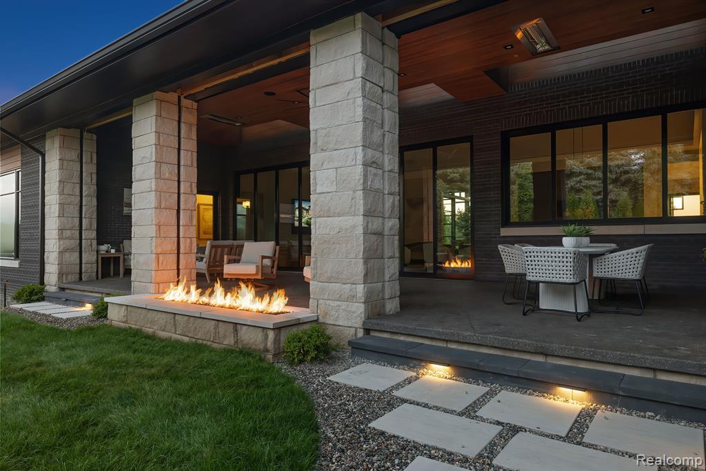 4834 Pinnacle Boulevard Rochester, MI 48306 - Photo 46 of 48