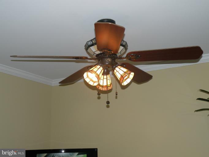 6361 Silver Ridge Circle Alexandria, VA 22315 - Photo 5 of 6 Interior (General)