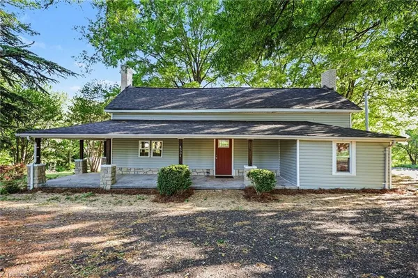 $298,900 | 4534 Rock Ln Drive, Walkertown, NC 27051